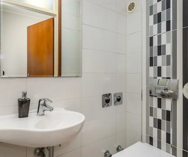 View Апартаменты *